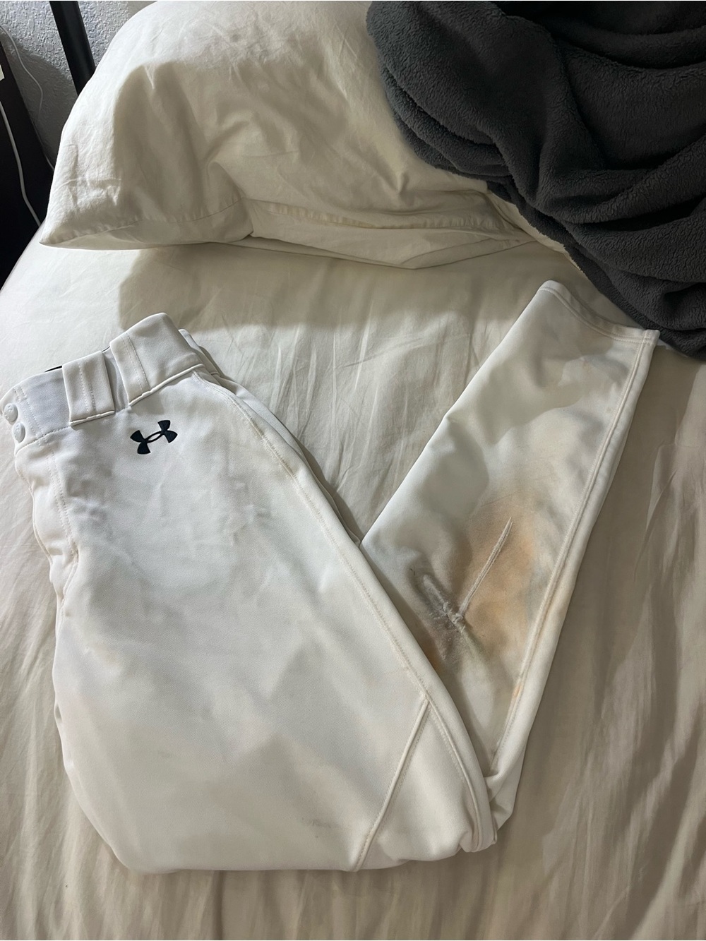 Under Armour White Baseball Pants with Side Logo